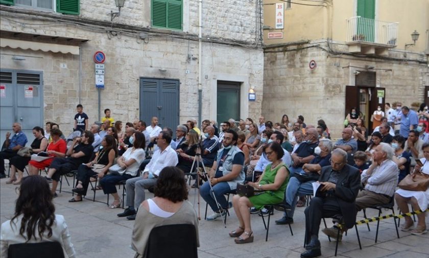 La storia e l’arte in piazza: grande successo per il saggio “Praeter legem” sull’ex Palazzo Jatta
