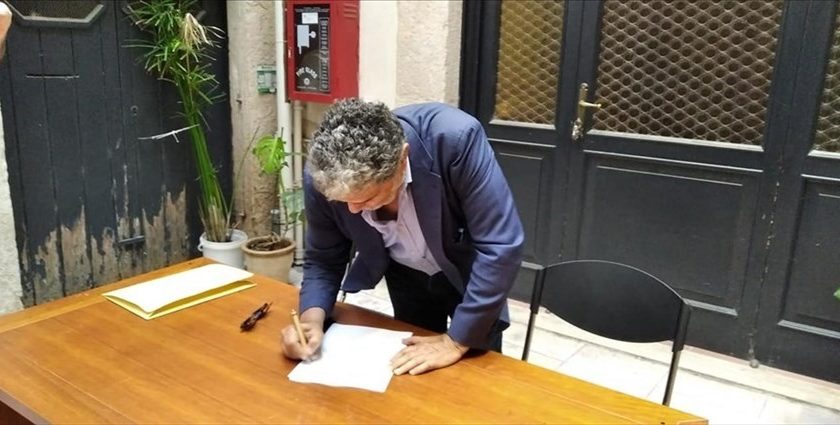 Il sindaco Pasquale Chieco firma il Protocollo