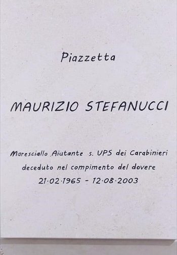 Stele commemorativa in onore del maresciallo Maurizio Stefanucci