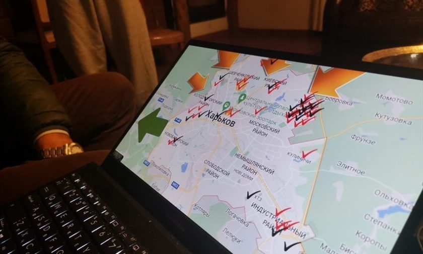 Elisa mostra la mappa degli attacchi