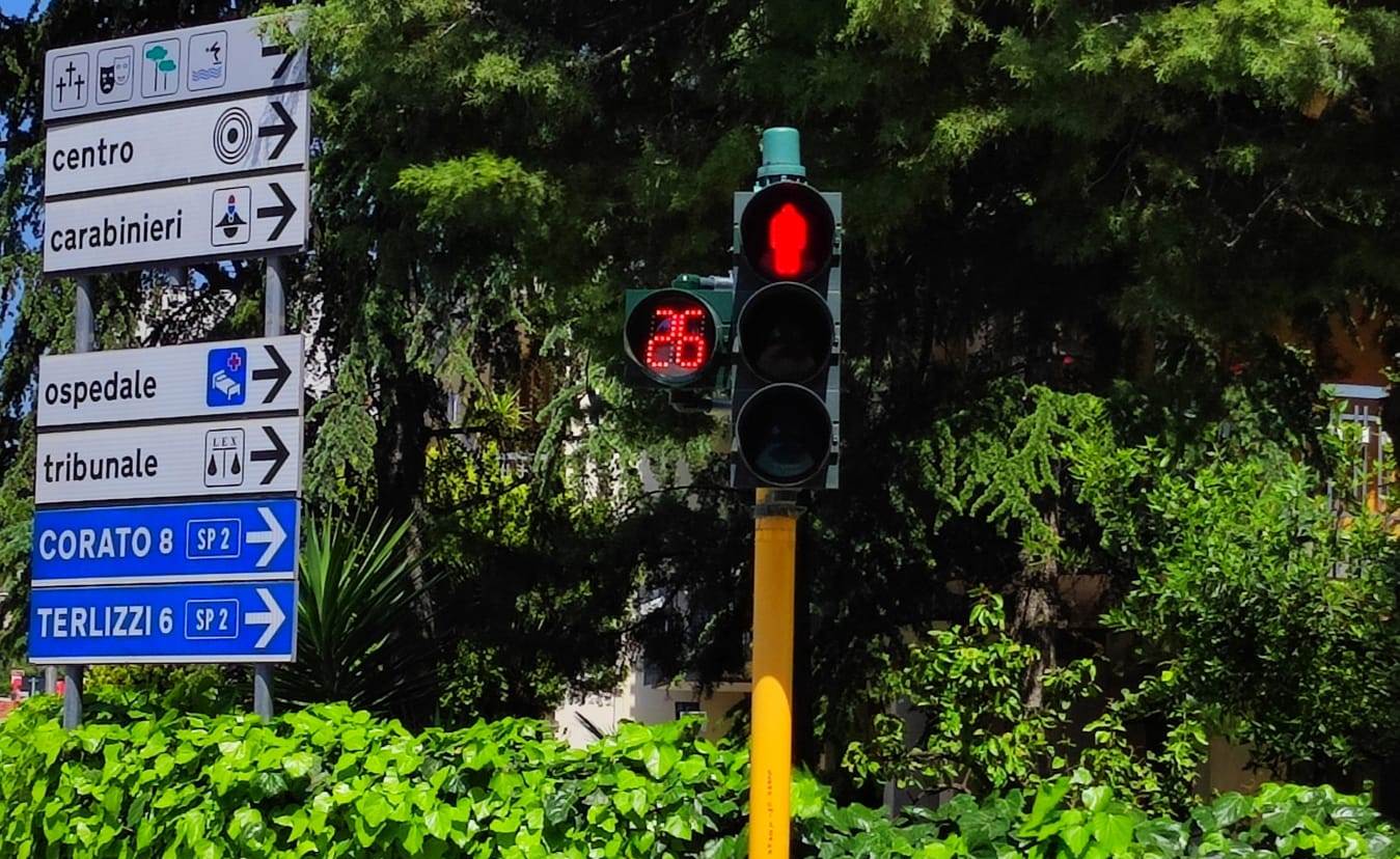 Attivo in città un semaforo con timer contasecondi: agevolerà le persone autistiche