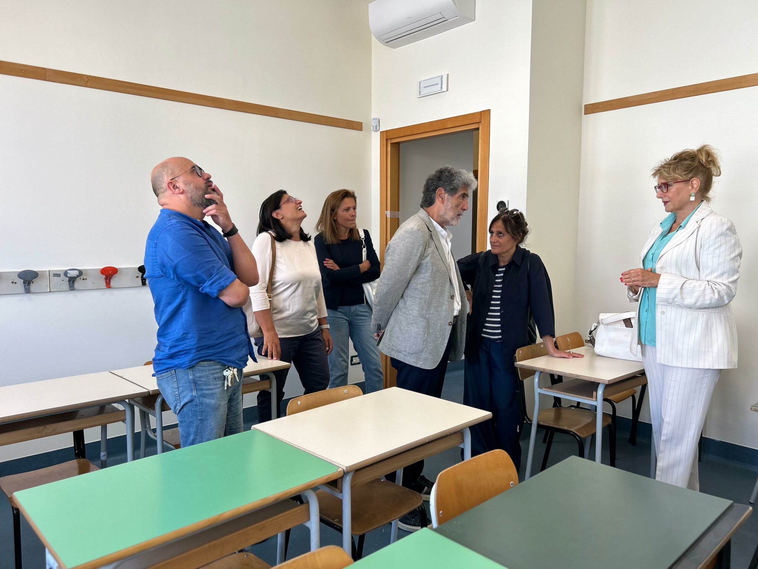 Ic “Bosco-Carducci-Giovanni XXIII”, consegnate le chiavi delle sedi temporanee