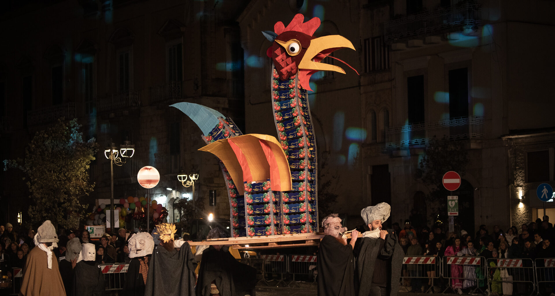 Carnevale coratino, il Basilisco del ruvese Pasquale Gadaleta piace