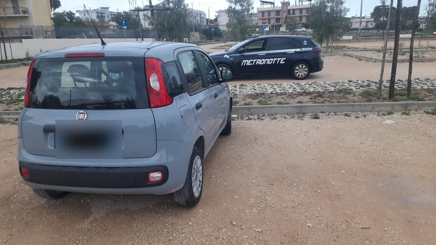 In via Volta ritrovata auto rubata