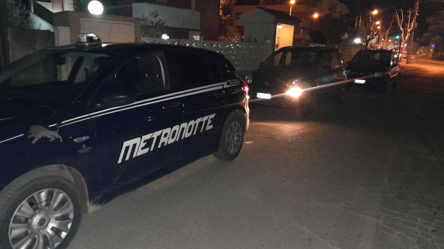 Su viale Cristoforo Colombo scoperta auto rubata