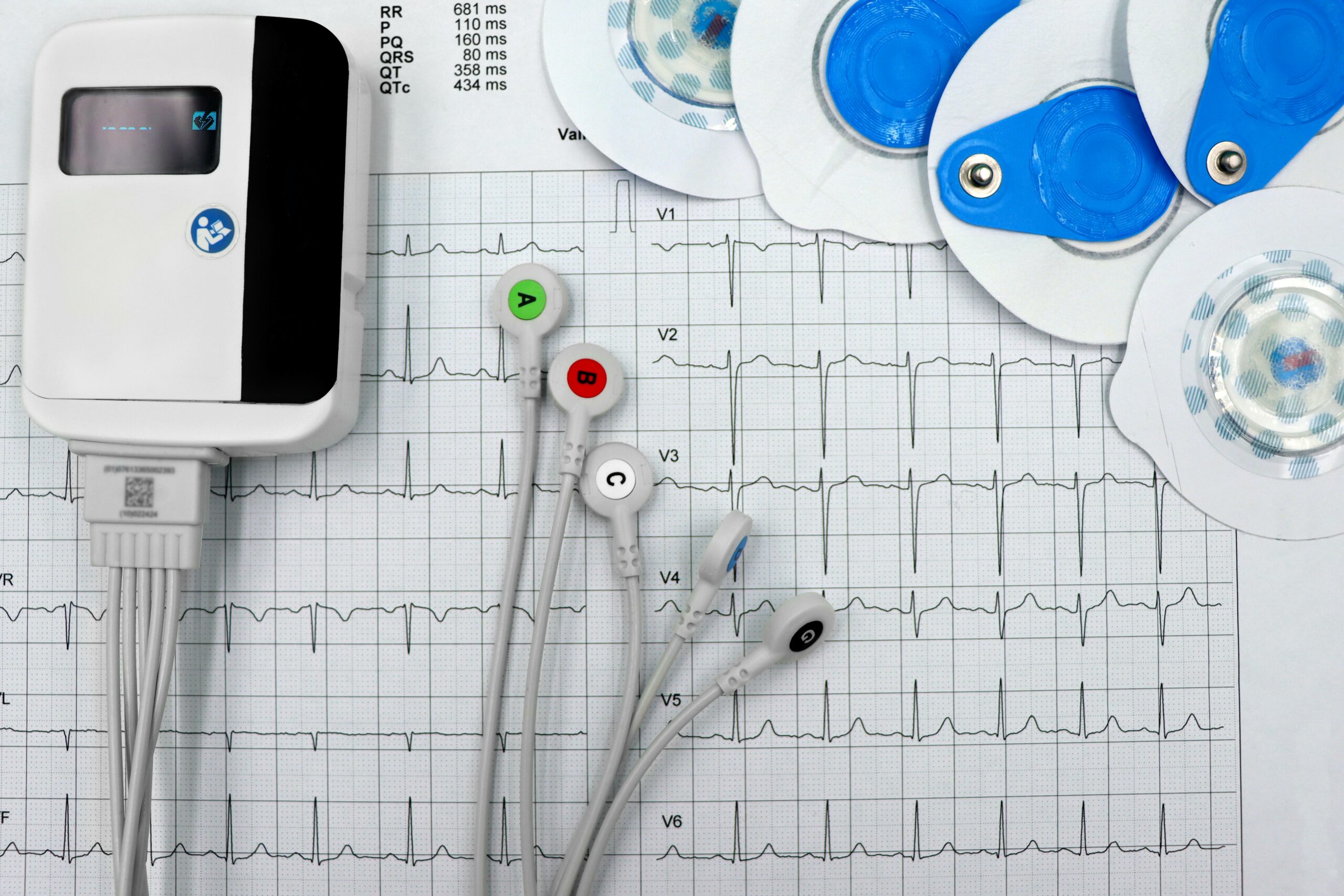 In farmacia anche elettrocardiogrammi e holter: in Puglia parte il nuovo servizio di Telemedicina per la salute del cuore