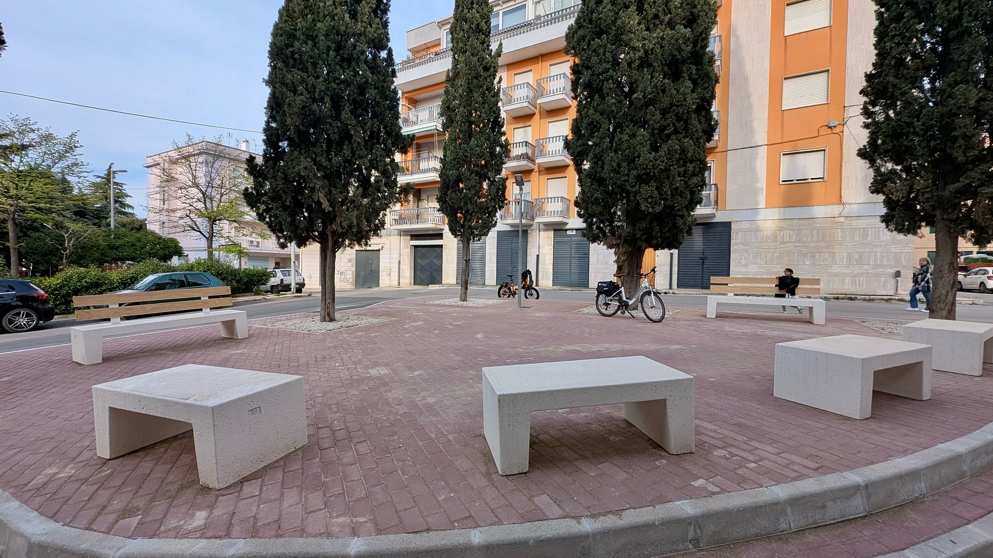 Il nuovo volto dell’area pubblica di via Ungaretti