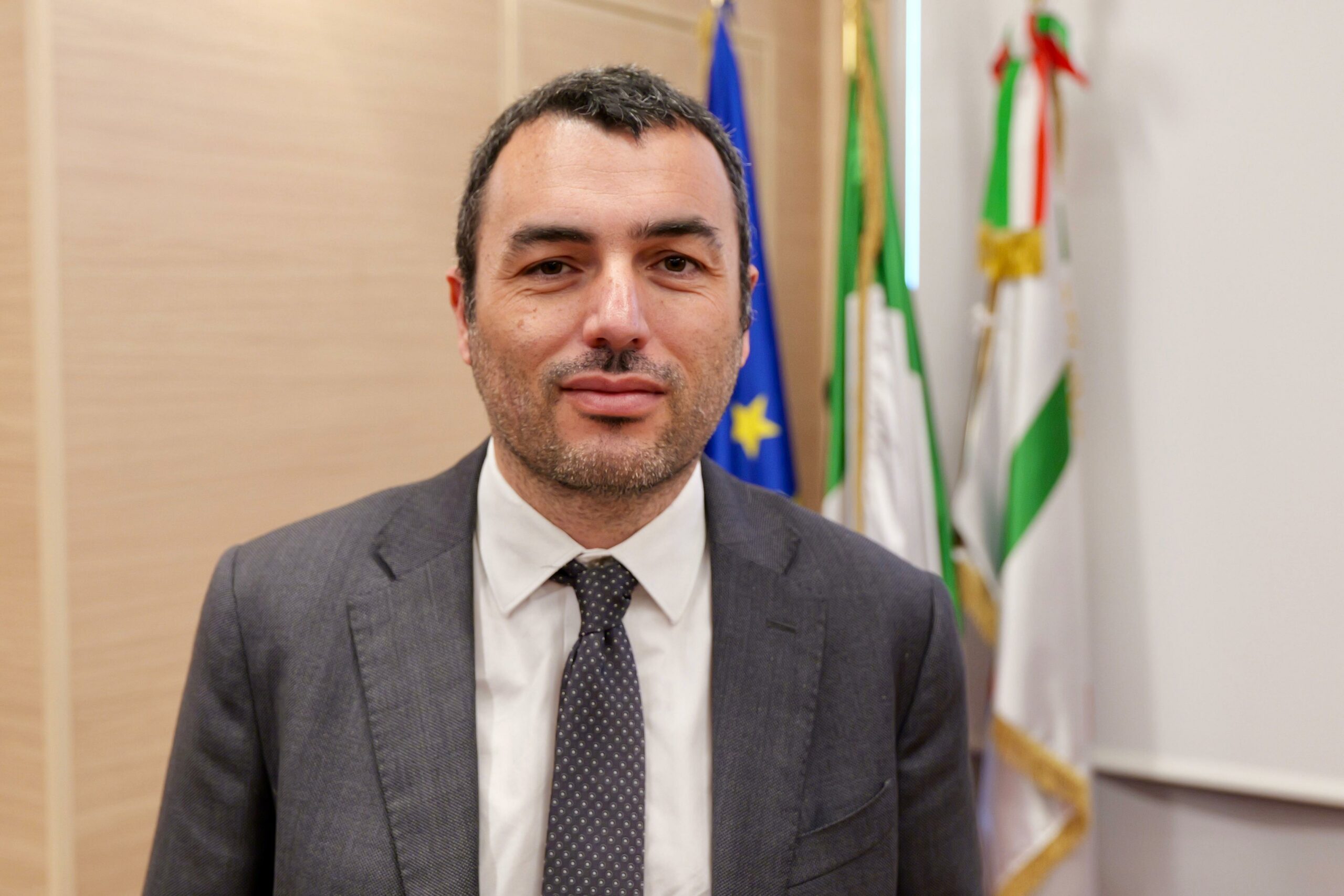 Bufera giudiziaria sulla Regione, chiesto l’arresto per l’assessore Delli Noci