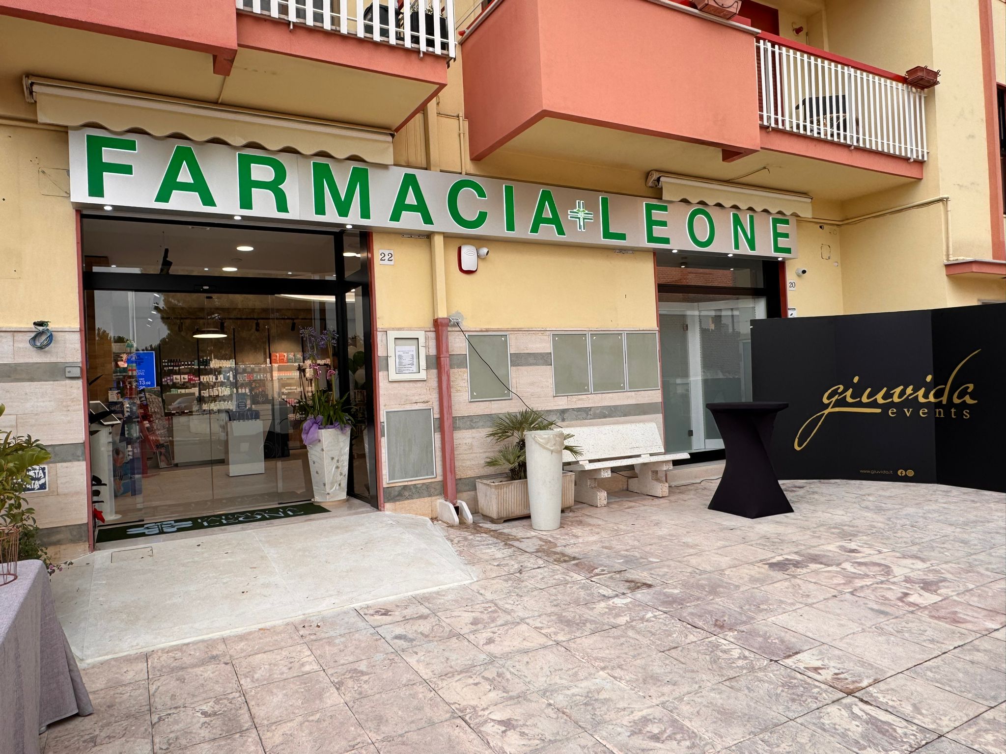 Farmacia Leone si trasferisce e raddoppia: nuova sede con 250 mq di benessere e innovazione
