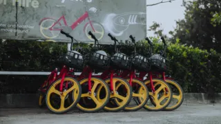 Bike sharing elettrico nella Puglia Imperiale: 200 bici e oltre 40 stazioni tra costa e Alta Murgia